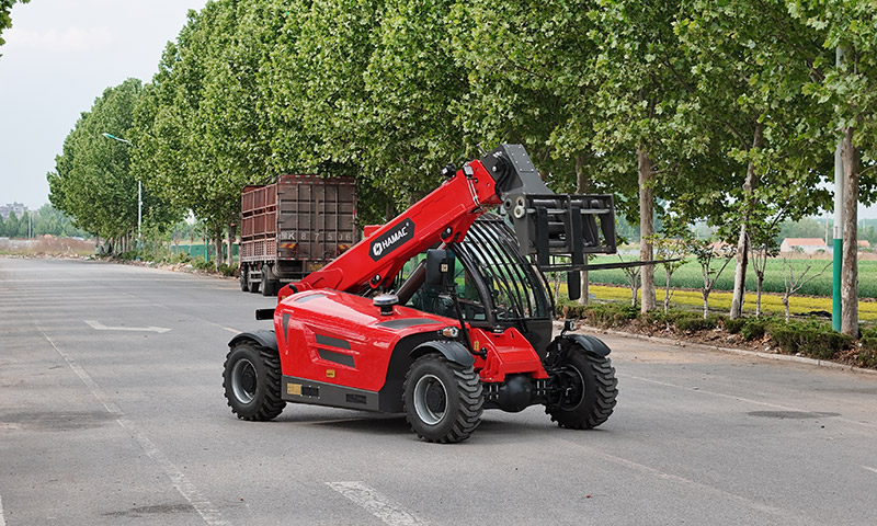HT3007 Telehandler Improves Material Handling Efficiency in Warehouse Logistics