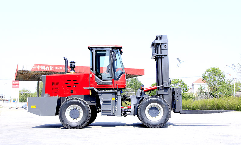 10 Ton Rough Terrain Forklift Shipped to Oceania for Heavy Outdoor Material Handling