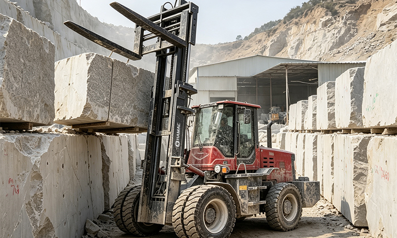 Rough Terrain Forklift for Quarry Block and Equipment Handling